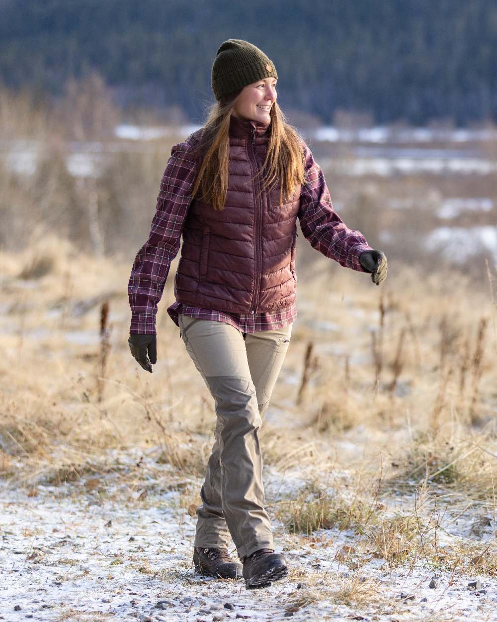 Earth Plum Coloured Pinewood Womens Abisko Insulation Vest on outdoor background #colour_earth-plum