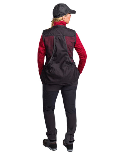 Black Dark Anthracite coloured Pinewood Womens Dog Sports 2.0 Vest on white background #colour_black-dark-anthracite