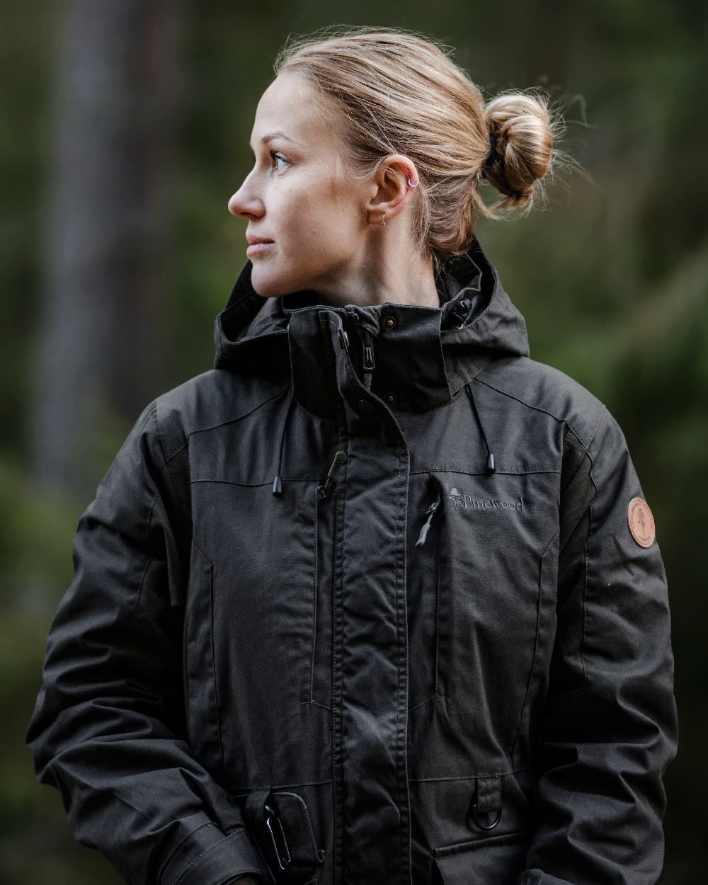 Moss Green Coloured Pinewood Womens Dog Sports Trainer Extreme Jacket on outdoor background #colour_moss-green