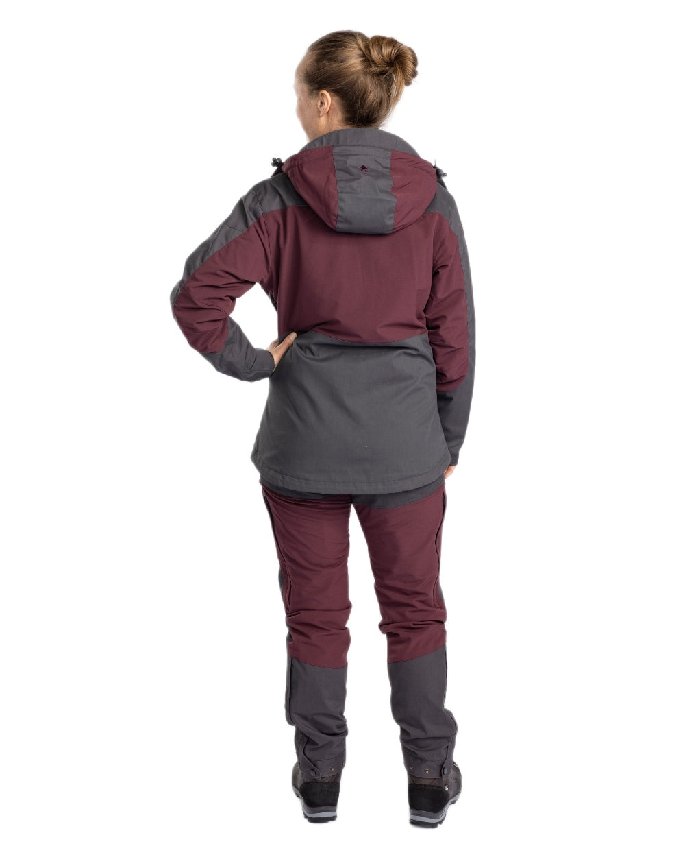 EarthPlum Dark Anthracite Coloured Pinewood Womens Finnveden Hybrid Extreme Jacket on white background #colour_earth-plum-dark-anthracite