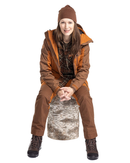 Fudge Nougat Coloured Pinewood Womens Finnveden Hybrid Extreme Jacket on white background #colour_fudge-nougat