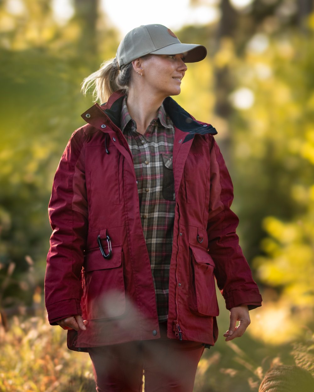 Hunter Olive Plum Coloured Pinewood Womens Prestwick Exclusive Shirt on forest background #colour_hunter-olive-plum