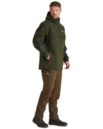Deep Forest Coloured Ridgeline Mens Cambrian Smock on white background #colour_deep-forest