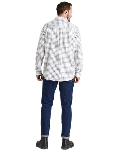 Deep Forest coloured Ridgeline Mens Sedgebrook Shirt on white background #colour_deep-forest