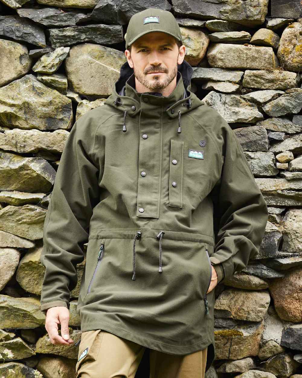 Deep Forest Coloured Ridgeline Monsoon Classic Waterproof Smock on outdoor background #colour_deep-forest
