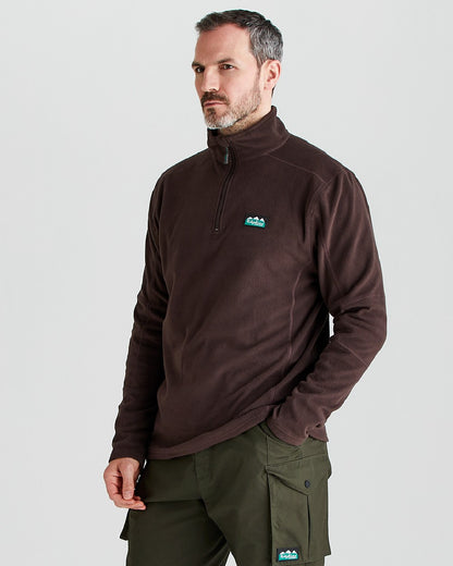 Deep Bark coloured Ridgeline Narvik Fleece on grey background #colour_deep-bark