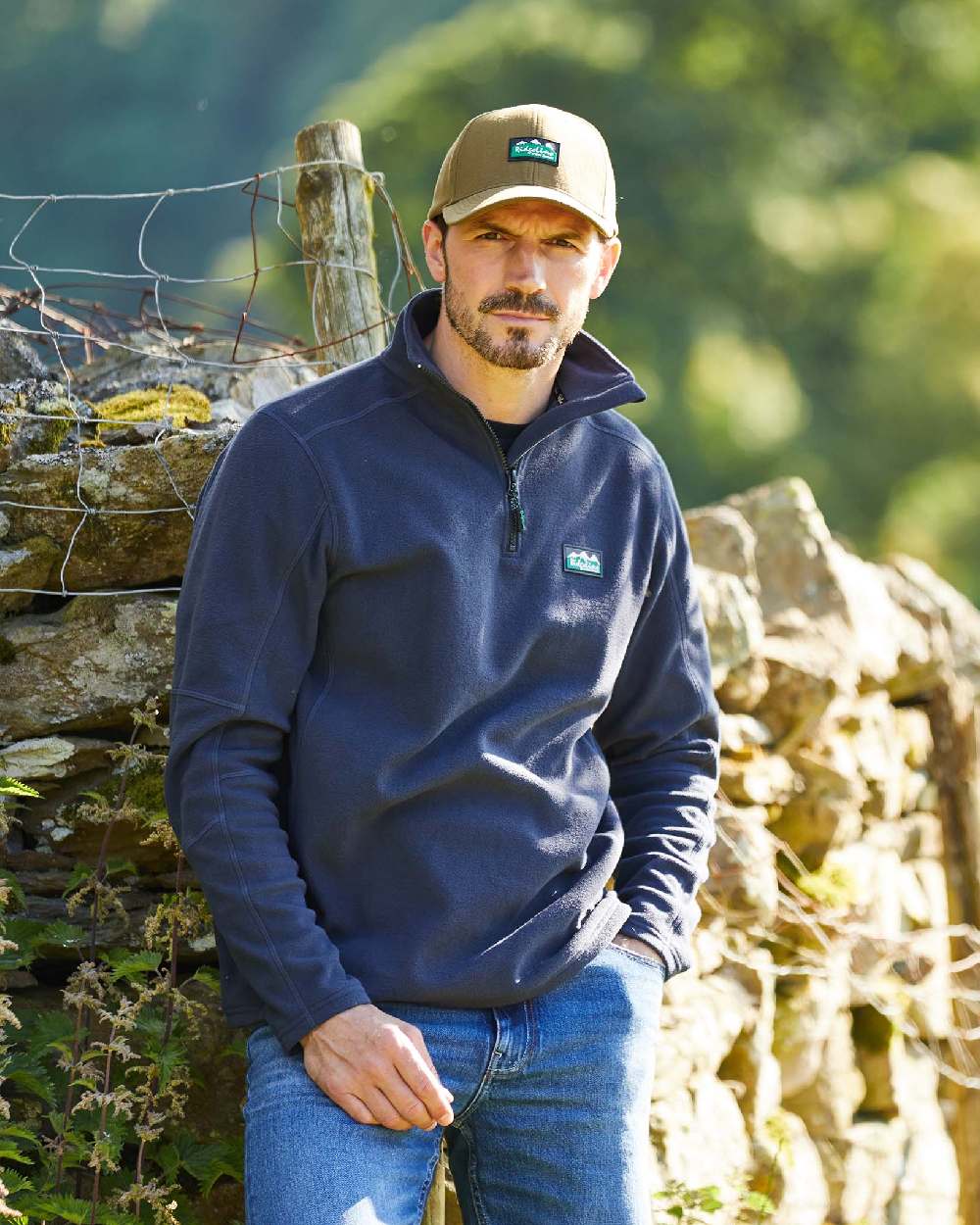 Navy Coloured Ridgeline Narvik Fleece on outdoor background #colour_navy