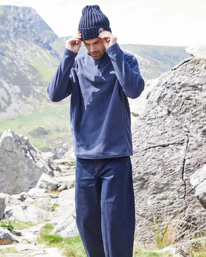 Navy Coloured Ridgeline Narvik Fleece on outdoor background #colour_navy
