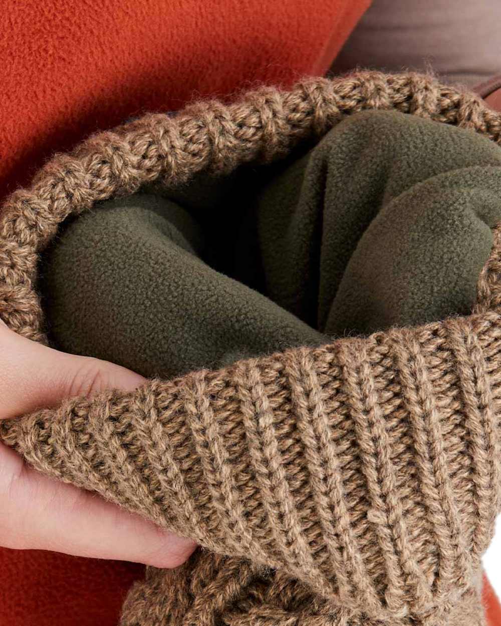 Teak Coloured Ridgeline Nordic Fleck Bobble Hat on white background #colour_teak