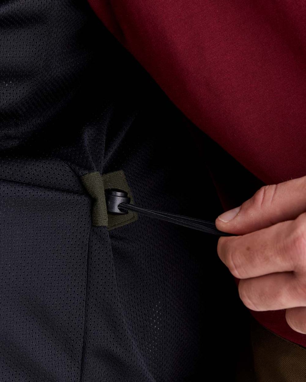 Deep Forest coloured Ridgeline Torrent Waterproof Jacket on white background #colour_deep-forest