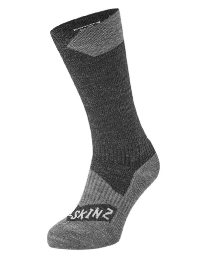 Black Coloured Sealskinz Raynham Waterproof All Weather Mid Length Sock on white background #colour_black
