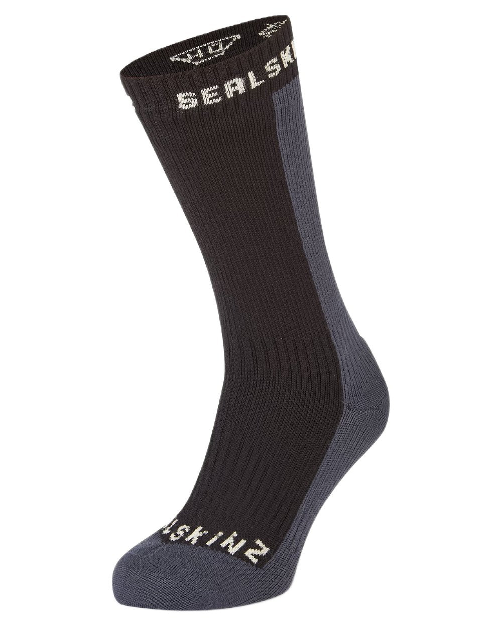 Black Coloured Sealskinz Starston Waterproof Cold Weather Mid Length Sock on white background #colour_black
