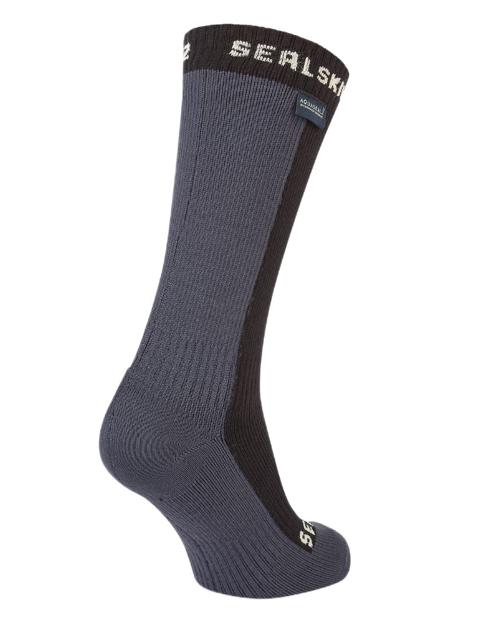 Black Coloured Sealskinz Starston Waterproof Cold Weather Mid Length Sock on white background #colour_black