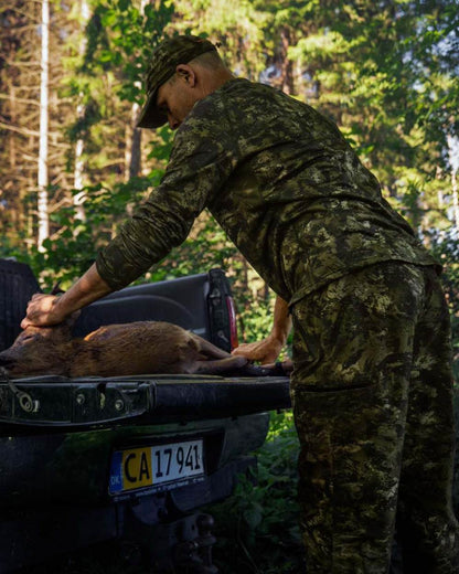 InVis Green Coloured Seeland Active Camo Long Sleeve T-Shirt on forest background #colour_invis-green