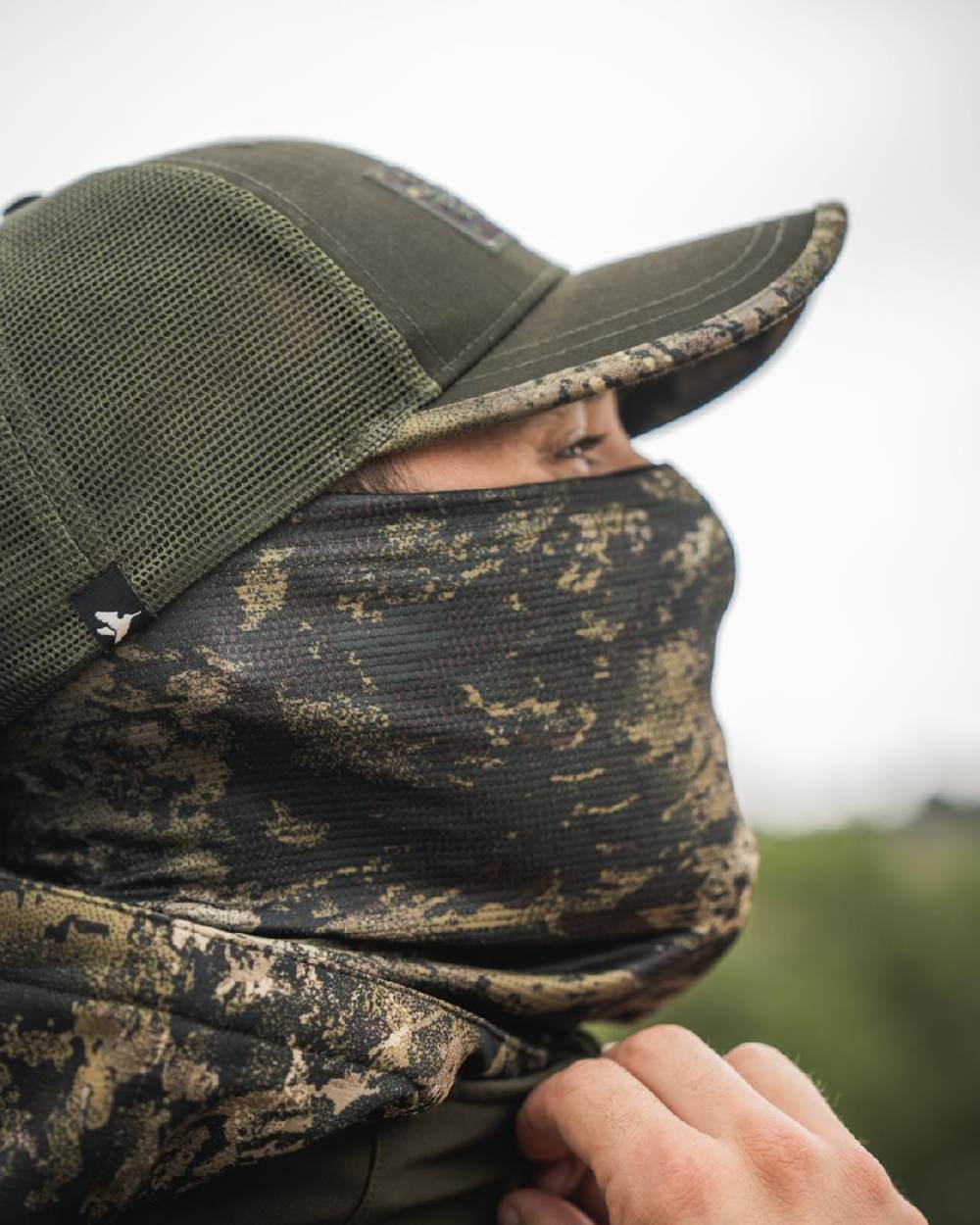 InVis MPC Green Coloured Seeland Aero Camo Cover Set on outdoor  background #colour_invis-mpc-green