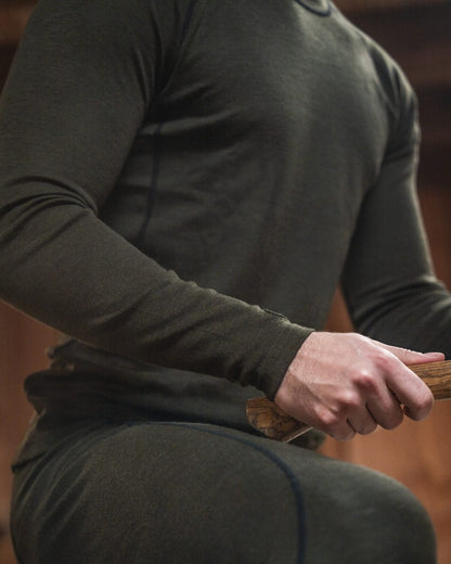 Pine Green coloured Seeland Apex One Hundred Long Sleeve T-Shirt on outdoor background #colour_pine-green