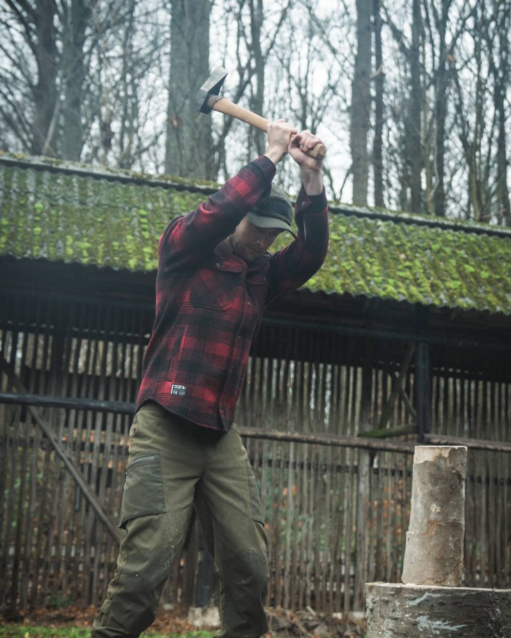 Red Check Coloured Seeland Canada Yukon Shirt on outdoor background #colour_red-check