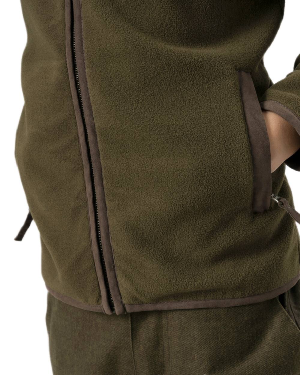 Pine Green Coloured Seeland Childrens Bolt Fleece Jacket on white background #colour_pine-green