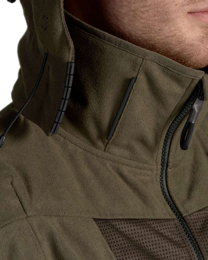 Pine Green Coloured Seeland Climate Hybrid Jacket on white background #colour_pine-green