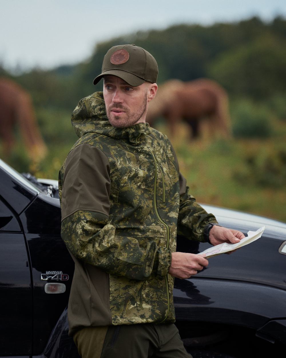 InVis Green Coloured Seeland Cross Windbeater Jacket on outdoor  background #colour_invis-green