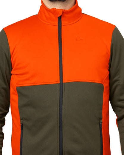 Pine Green Hi-Vis Orange Coloured Seeland Elliot Fleece on white background #colour_pine-green-hi-vis-orange