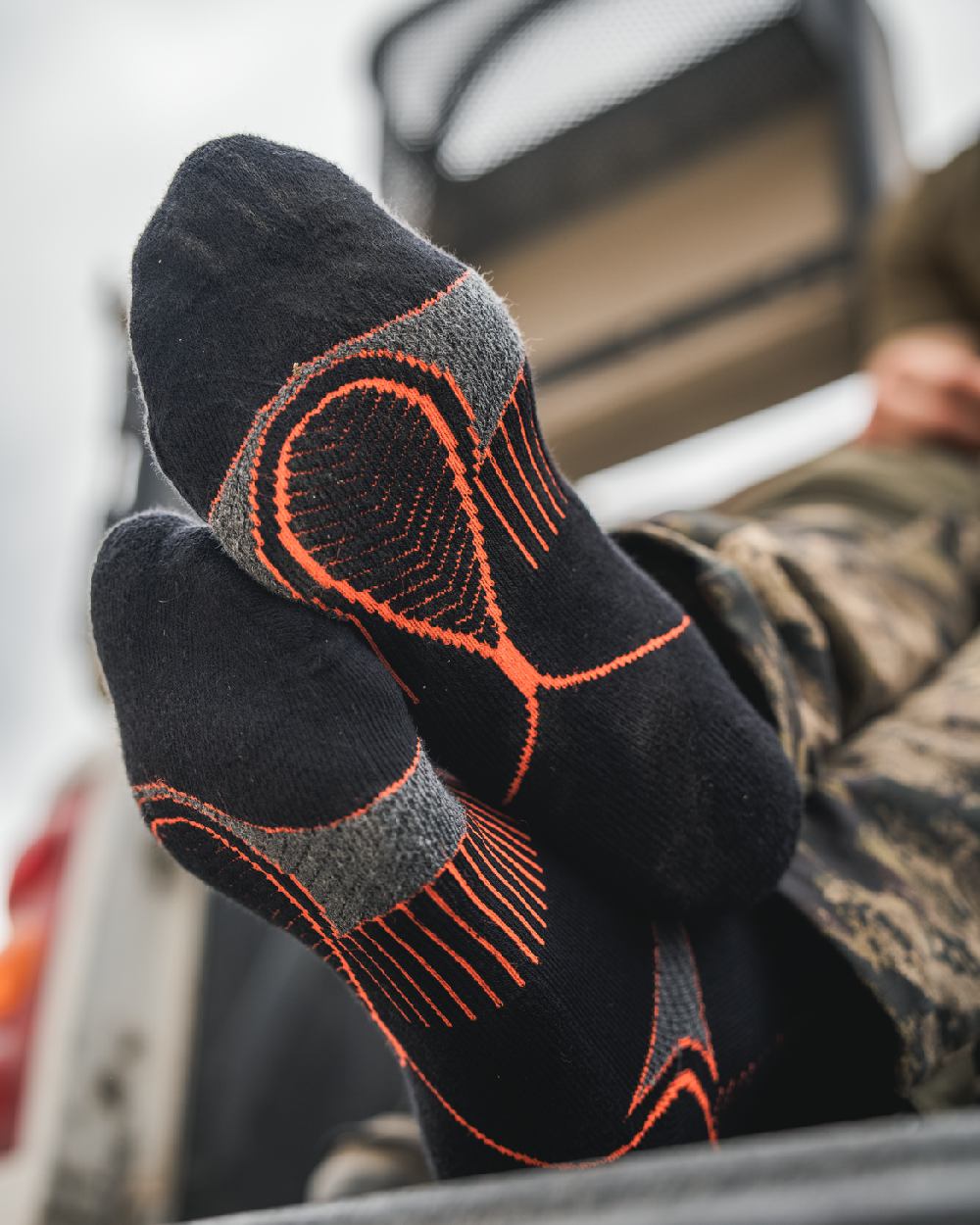 Black Dark Grey Coloured Seeland Field Coolmax Socks Twin Pack on blurry Background
#colour_black-dark-grey