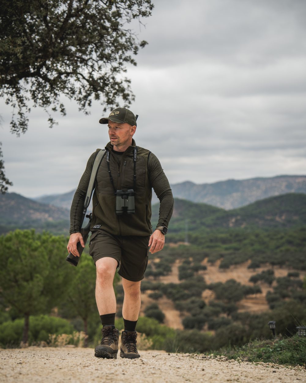 Pine Green Military Olive
Coloured Seeland Field Merino Socks Twin Pack on Nature Background
#colour_pine-green-military-olive