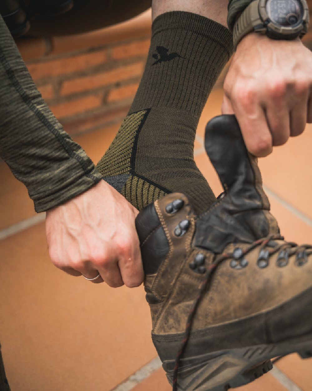 Pine Green Military Olive
Coloured Seeland Field Merino Socks Twin Pack on Nature Background
#colour_pine-green-military-olive