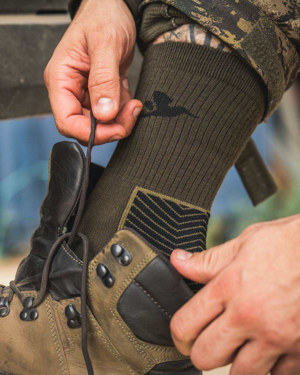 Pine Green Military Olive
Coloured Seeland Field Merino Socks Twin Pack on Nature Background
#colour_pine-green-military-olive