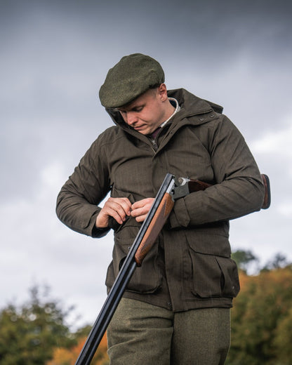 Light Pine Coloured Seeland Highpoint Jacket on outdoor background #colour_light-pine