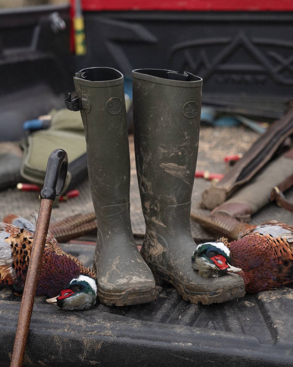 Pine Green Coloured Seeland Hillside Classic Boots on outdoor background #colour_pine-green