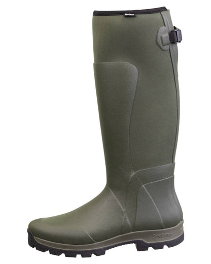 Pine Green Coloured Seeland Hillside Flex Wellingtons on white background #colour_pine-green