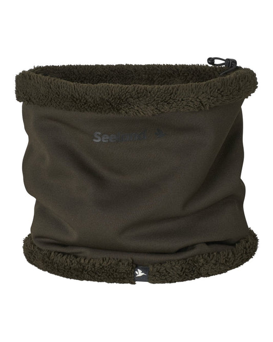 Pine Green coloured Seeland Iron Neckgaiter on white background #colour_pine-green