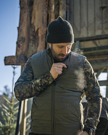 Grape Leaf Coloured Seeland Mens Celsius Heat Liner Waistcoat on outdoor background #colour_grape-leaf