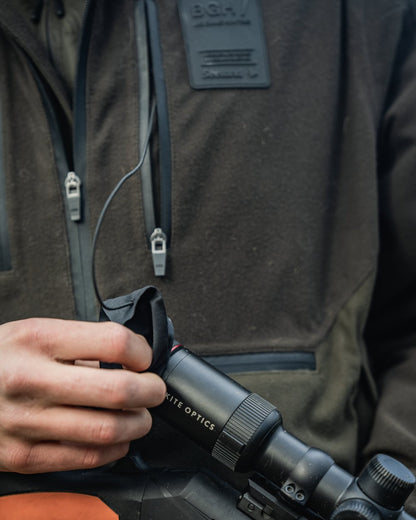 Pine Green coloured Seeland Mens Chaser BGH Smock on forest background #colour_pine-green