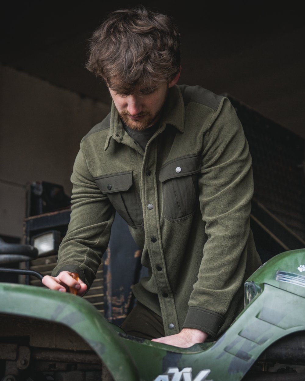 Grape Leaf Coloured Seeland Mens Gust Fleece Shirt on outdoor background #colour_grape-leaf