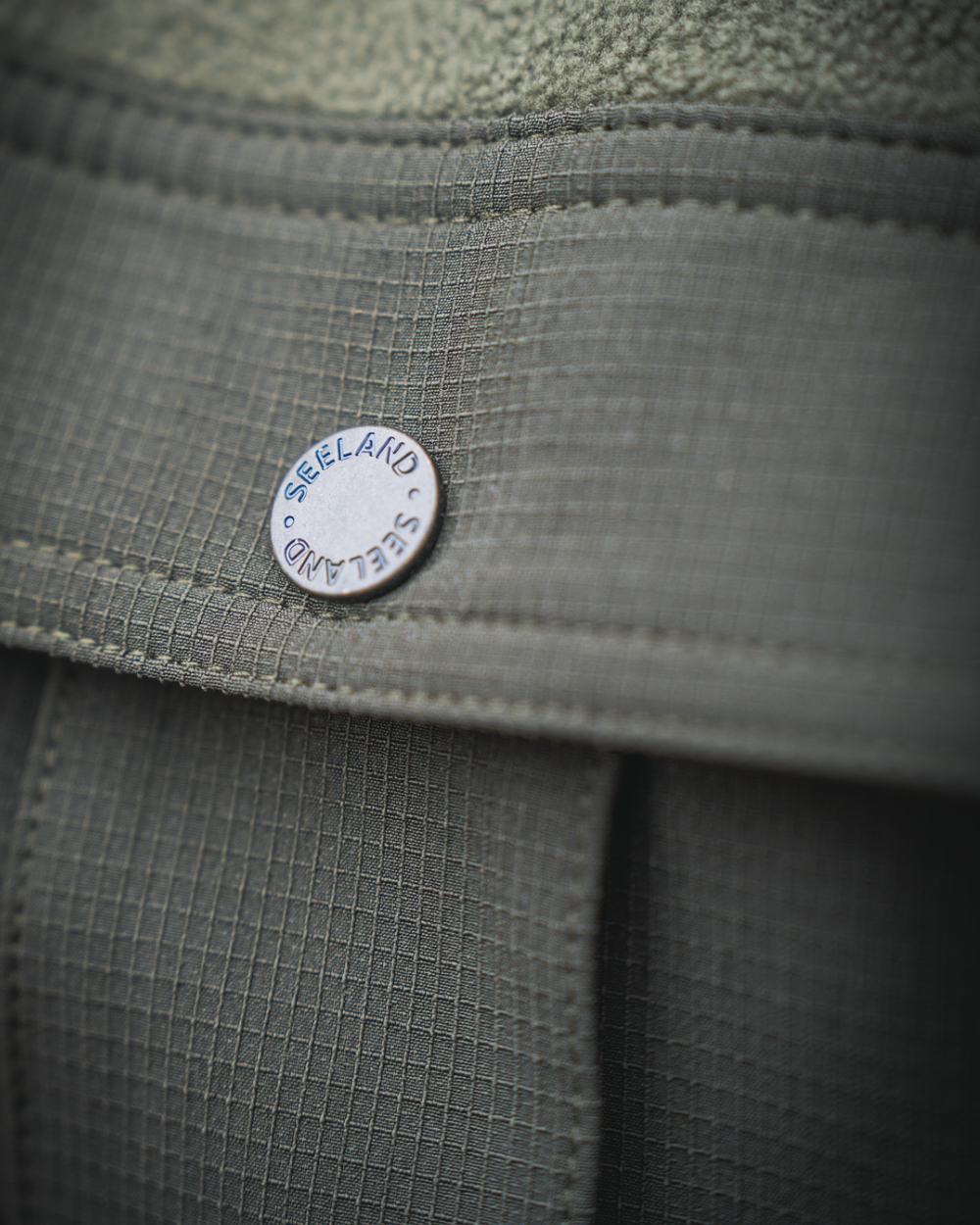 Grape Leaf Coloured Seeland Mens Gust Fleece Shirt on outdoor background #colour_grape-leaf