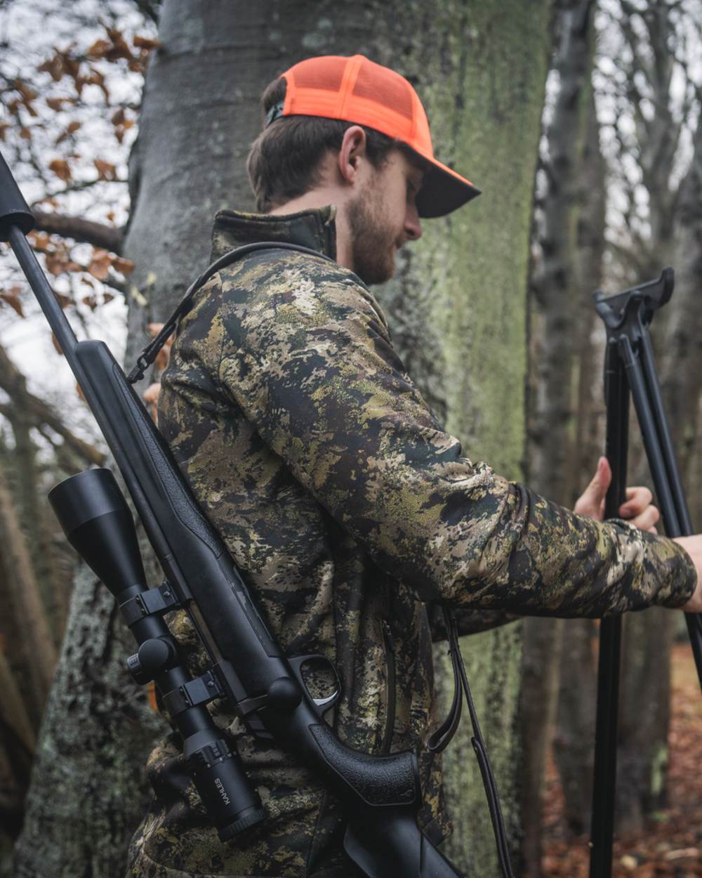 InVIS MPC Green Coloured Seeland Mens Tidal Camo Fleece Jacket on forest background #colour_invis-mpc-green