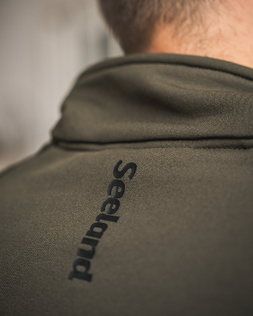 Pine Green Coloured Seeland Tidal Fleece Jacket on Indoor Background
#colour_pine-green