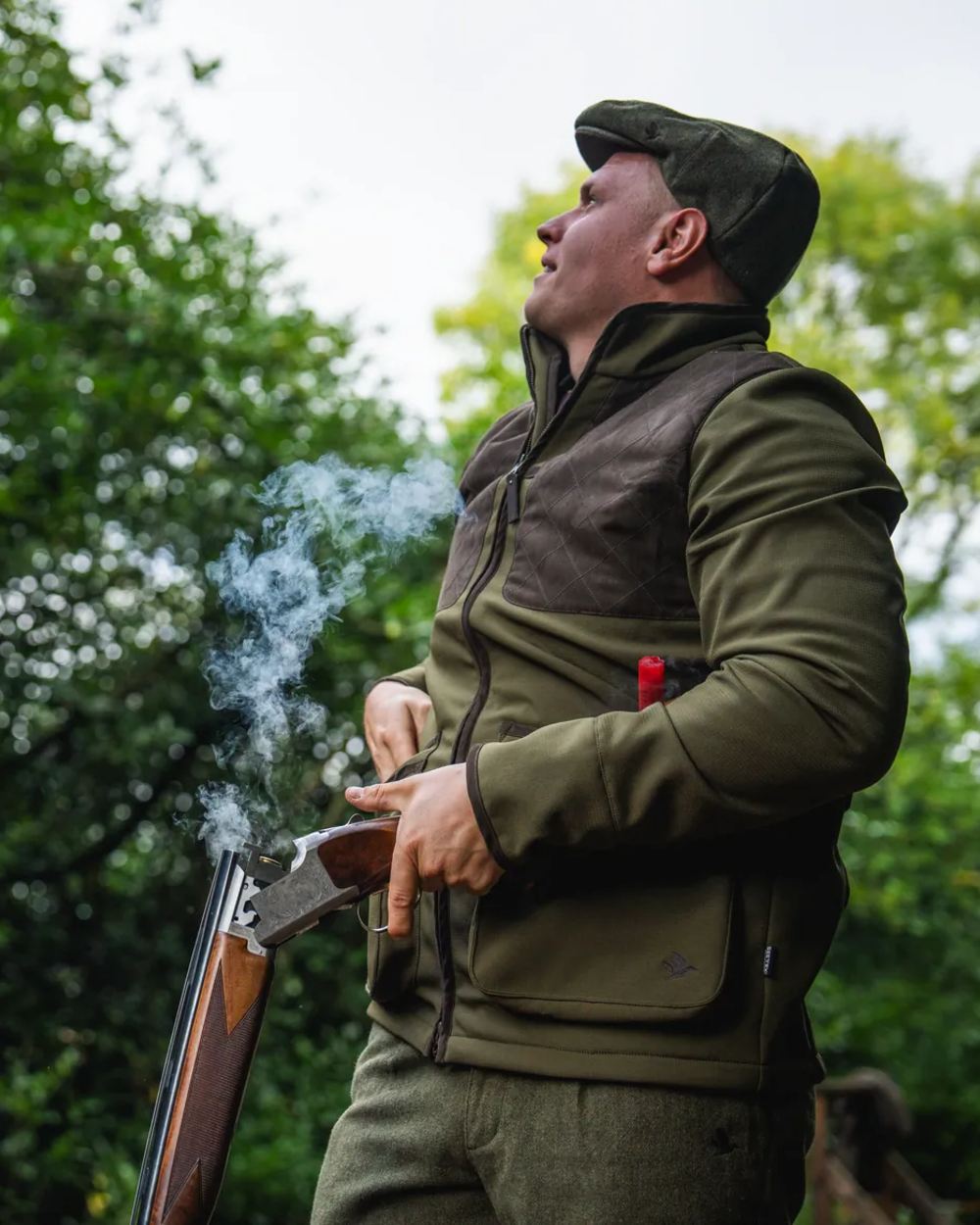 Light Pine Coloured Seeland Mens Wenlock Jacket on outdoor background #colour_light-pine