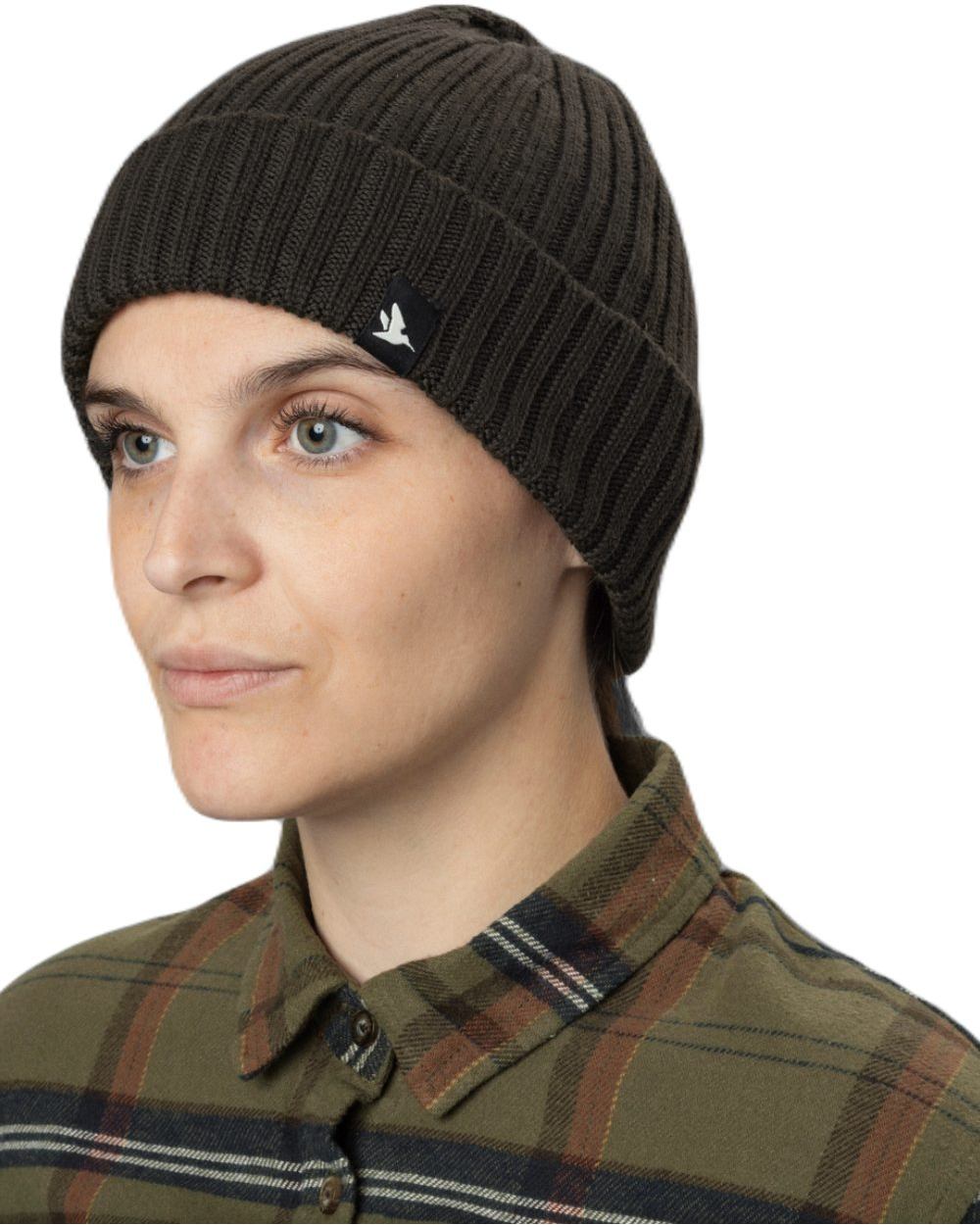 Grizzly Brown Coloured Seeland Norite Beanie on white background #colour_grizzly-brown