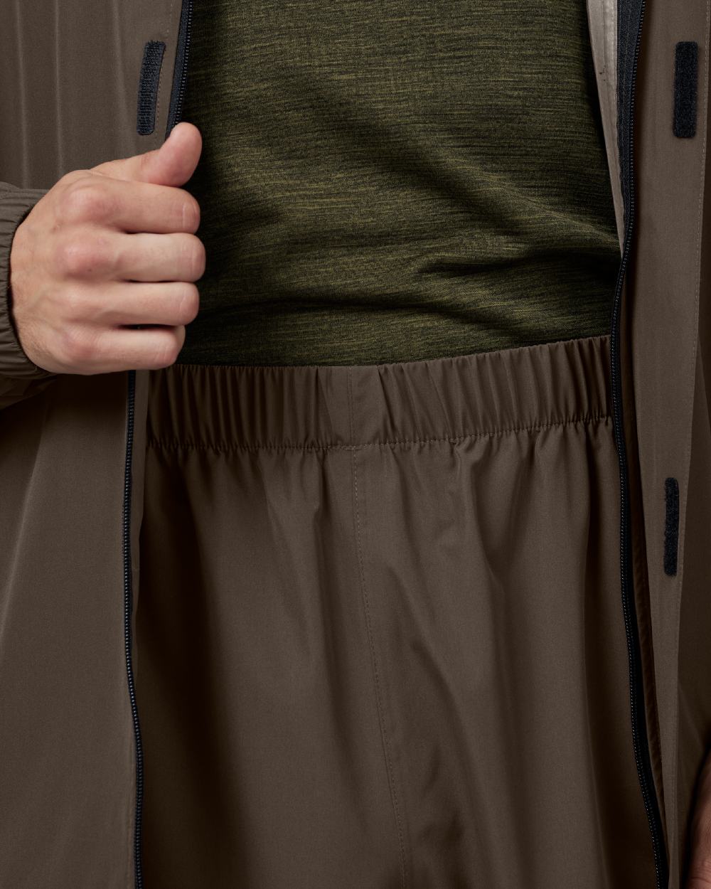 Pine Green Coloured Seeland Taxus Rain Set on White background #colour_pine-green