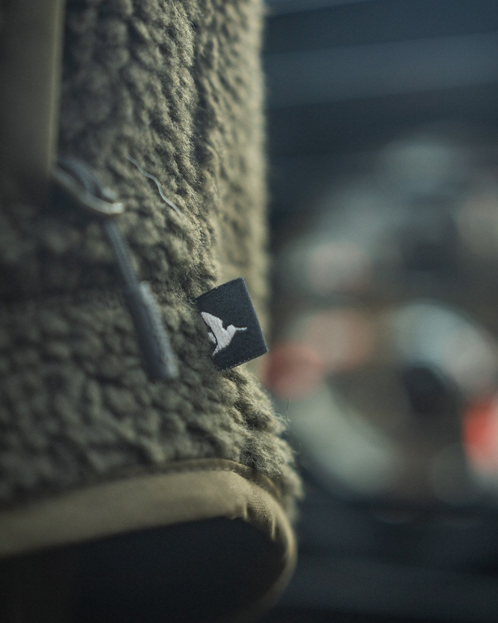 Grizzly Brown Coloured Seeland Thaw Fleece Jacket on outdoor background #colour_grizzly-brown