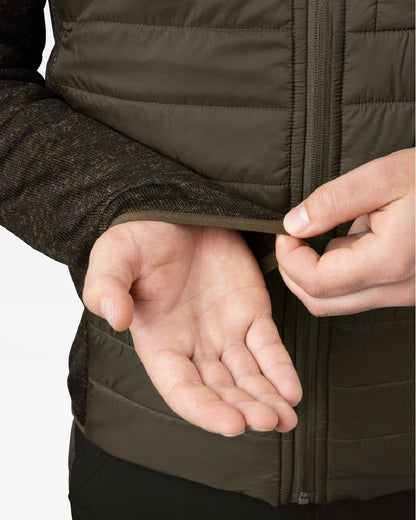 Pine Green Coloured Seeland Theo Hybrid Jacket on white background #colour_pine-green