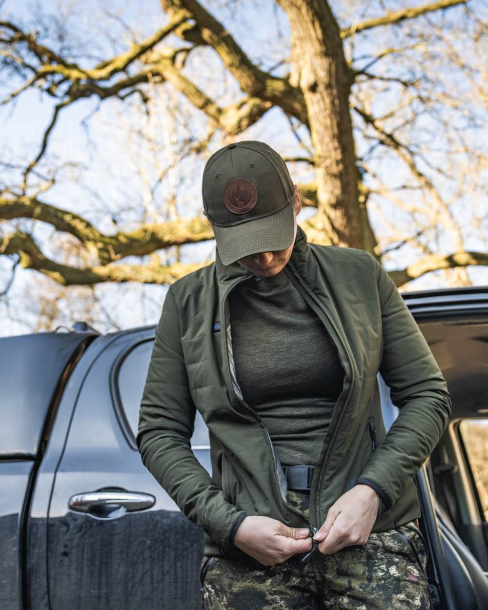 Pine Green Coloured Seeland Womens Celsius Aia Heat Jacket on outdoor background #colour_pine-green