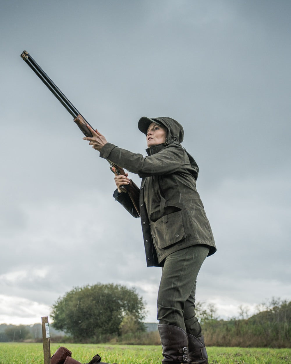 Light Pine Coloured Seeland Womens Highpoint Harriet Jacket on outdoor background #colour_light-pine