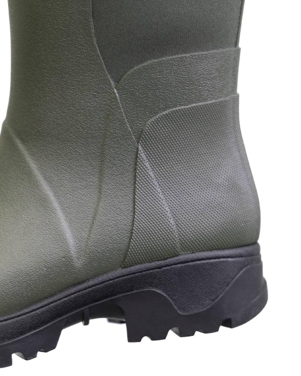 Pine Green Coloured Seeland Womens Hillside Flex Wellingtons on white background #colour_pine-green