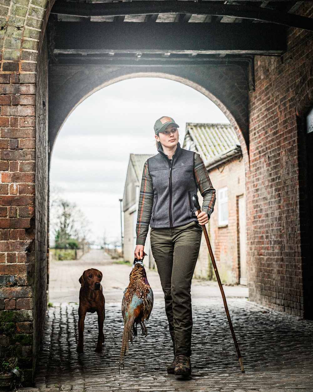 Dark Grey Melange Coloured Seeland Womens Woodcock Ivy Fleece Waistcoat on outdoor background #colour_dark-grey-melange