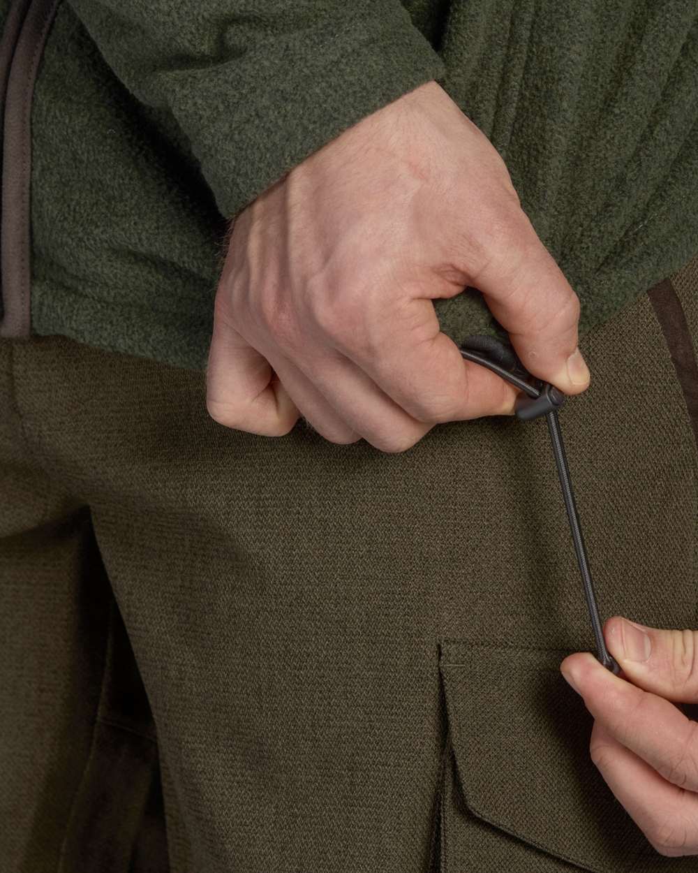 Classic Green Coloured Seeland Woodcock Fleece Jacket on White background #colour_classic-green