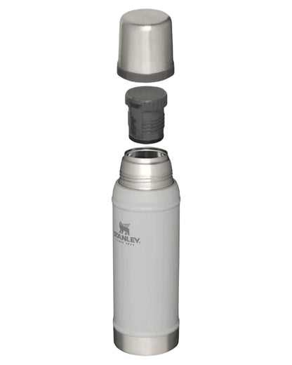 Ash coloured Stanley Classic Legendary Bottle 0.75L on white background #colour_ash
